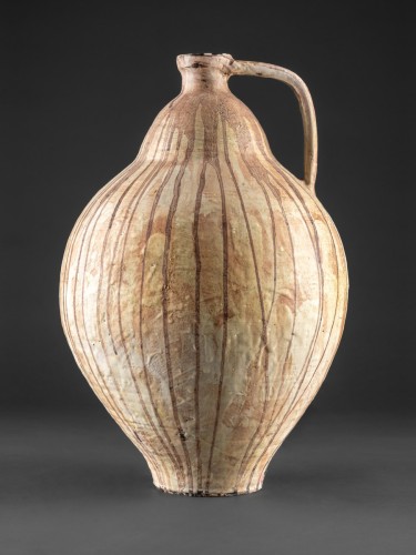 Sárgásbarna (bögyös) padlóváza